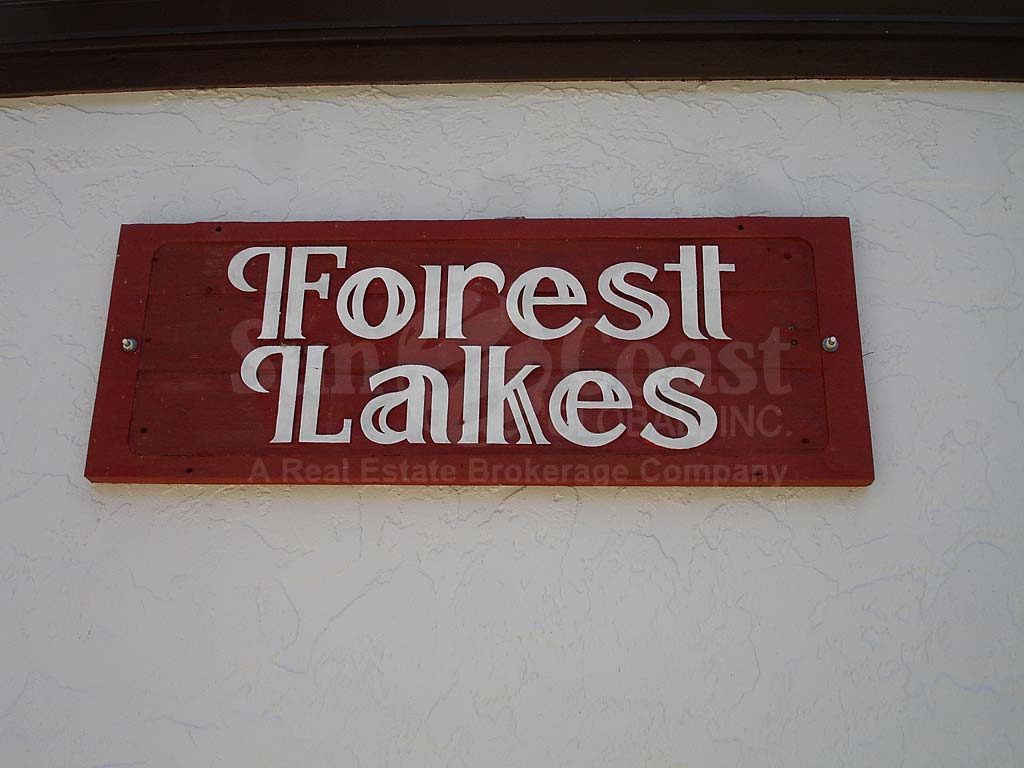 Forest Lakes Condo III Signage